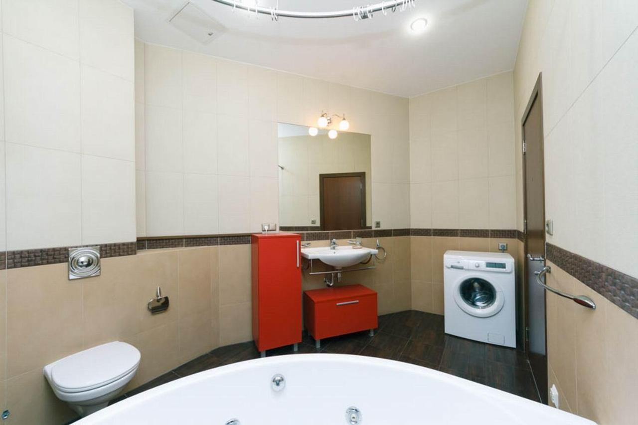 Apartmán Lux Near Maidan, Khreschutyk 3Br Kyjev Exteriér fotografie