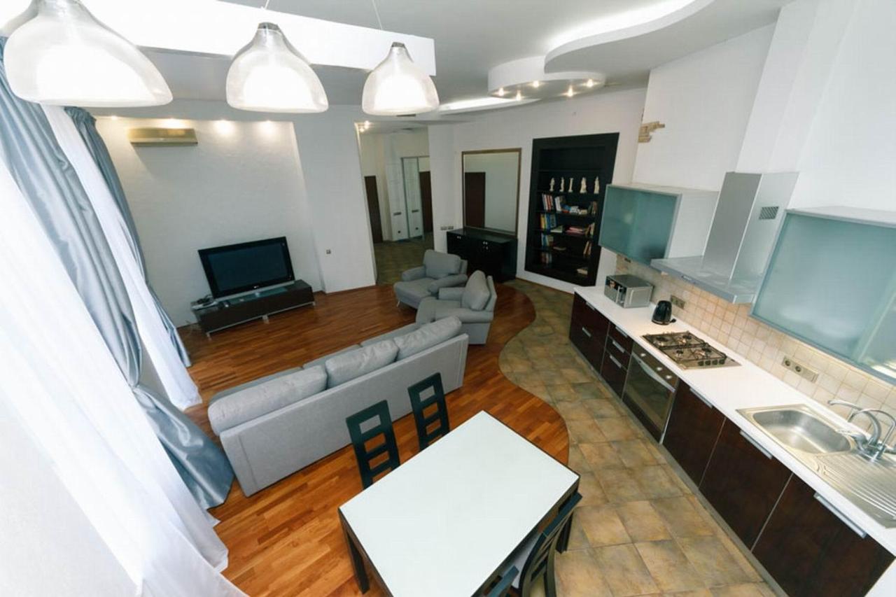Apartmán Lux Near Maidan, Khreschutyk 3Br Kyjev Exteriér fotografie