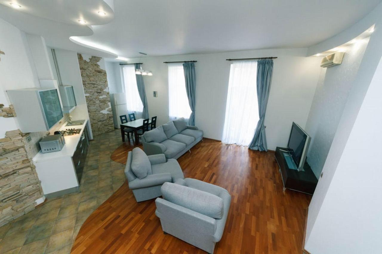 Apartmán Lux Near Maidan, Khreschutyk 3Br Kyjev Exteriér fotografie