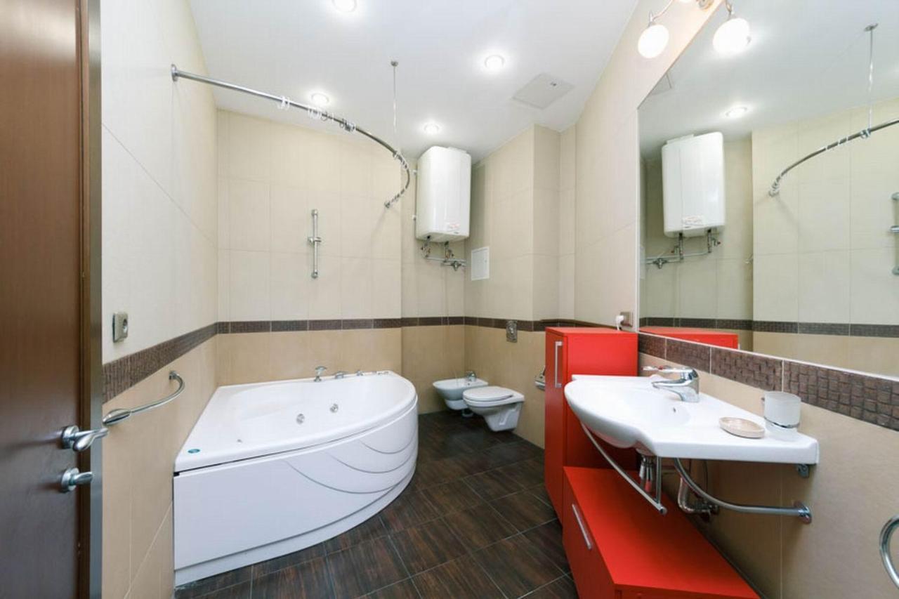 Apartmán Lux Near Maidan, Khreschutyk 3Br Kyjev Exteriér fotografie